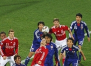 乐鱼体育直播-兰斯主场击败对手，冲击前四名席位