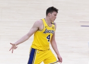 乐鱼体育网页版登录入口-超级替补登场逆转比分，救主大热