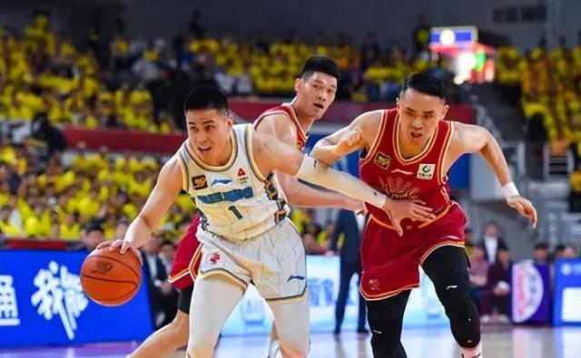 在北京队赛场上演CBA季后赛,三杀,引发弹幕炸裂的简单介绍 在北京队赛场上演CBA季后赛,三杀,引发弹幕炸裂的简单介绍