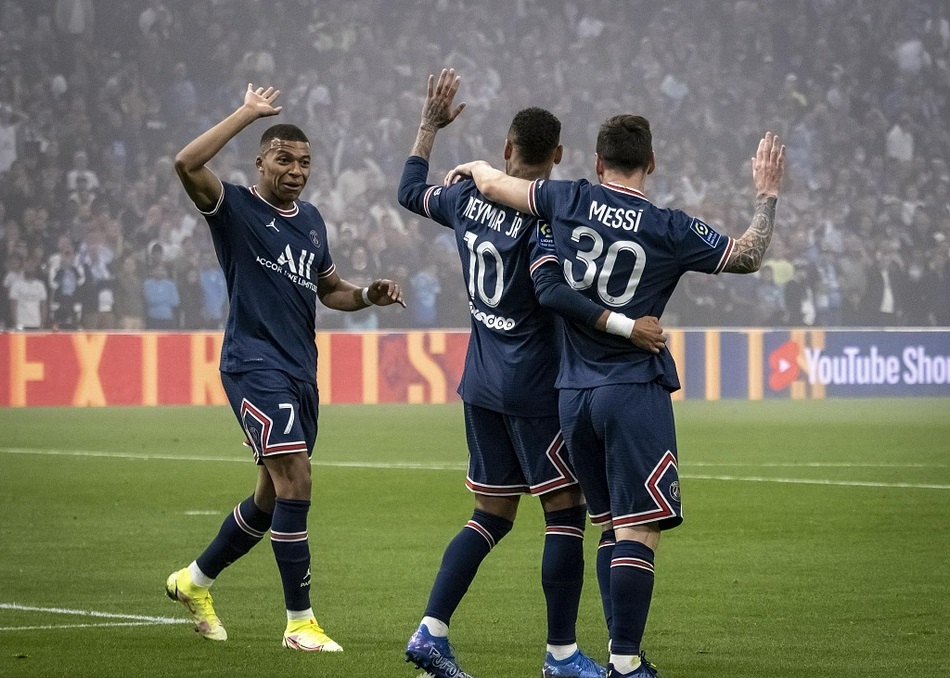 擦出火花：巴黎、马赛激情交锋的简单介绍