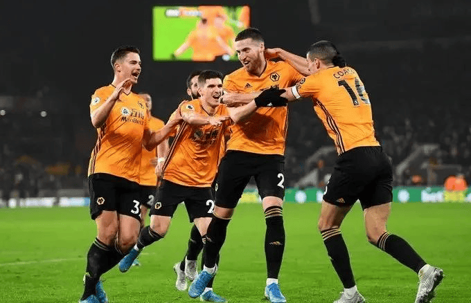 狼队致敬连胜势头，稳固英超壮志向前的简单介绍