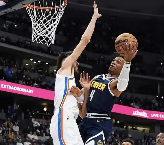 勇士击败雷霆，库里状态回勇自信满满的简单介绍