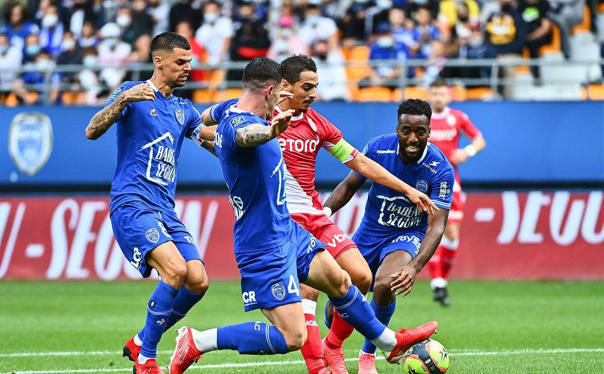 赫塔菲惨遭比利亚雷亚尔逆袭