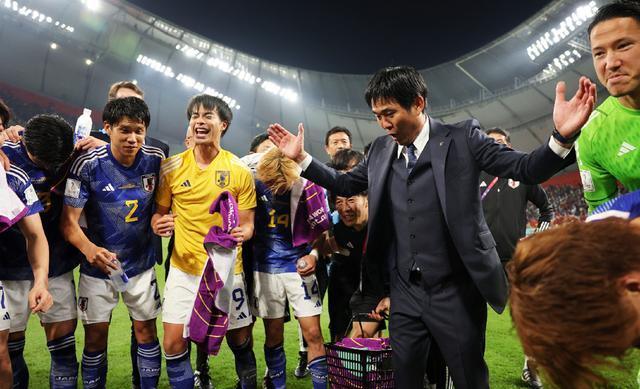 亚洲足坛豪门交手,胜者晋级抢眼 亚洲足坛豪门交手,胜者晋级抢眼