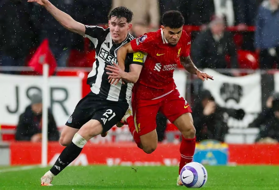 法兰克福客场不敌,面临排名滑落之忧 法兰克福客场不敌,面临排名滑落之忧