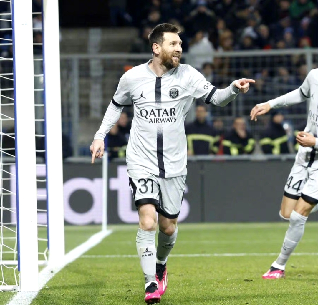 关于巴黎FC主场告捷，继续领跑积分榜的信息