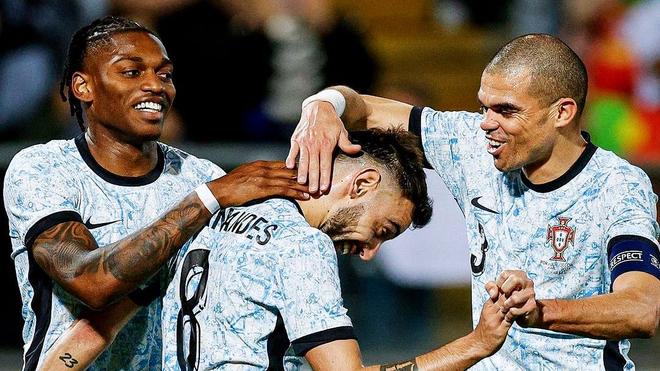 斯洛文尼亚战平斯洛伐克，双方握手言和的简单介绍