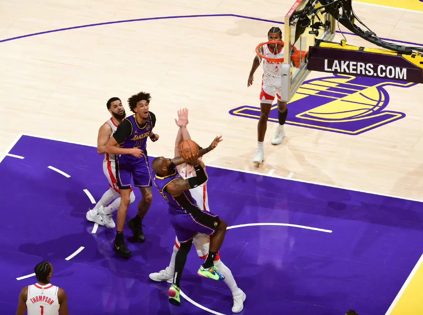 火箭淘汰快船续出征西部半决赛 火箭淘汰快船续出征西部半决赛