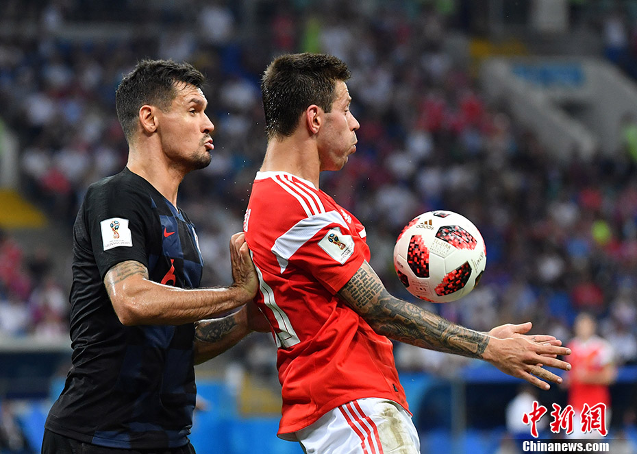 克罗地亚客场大胜俄罗斯，领跑小组