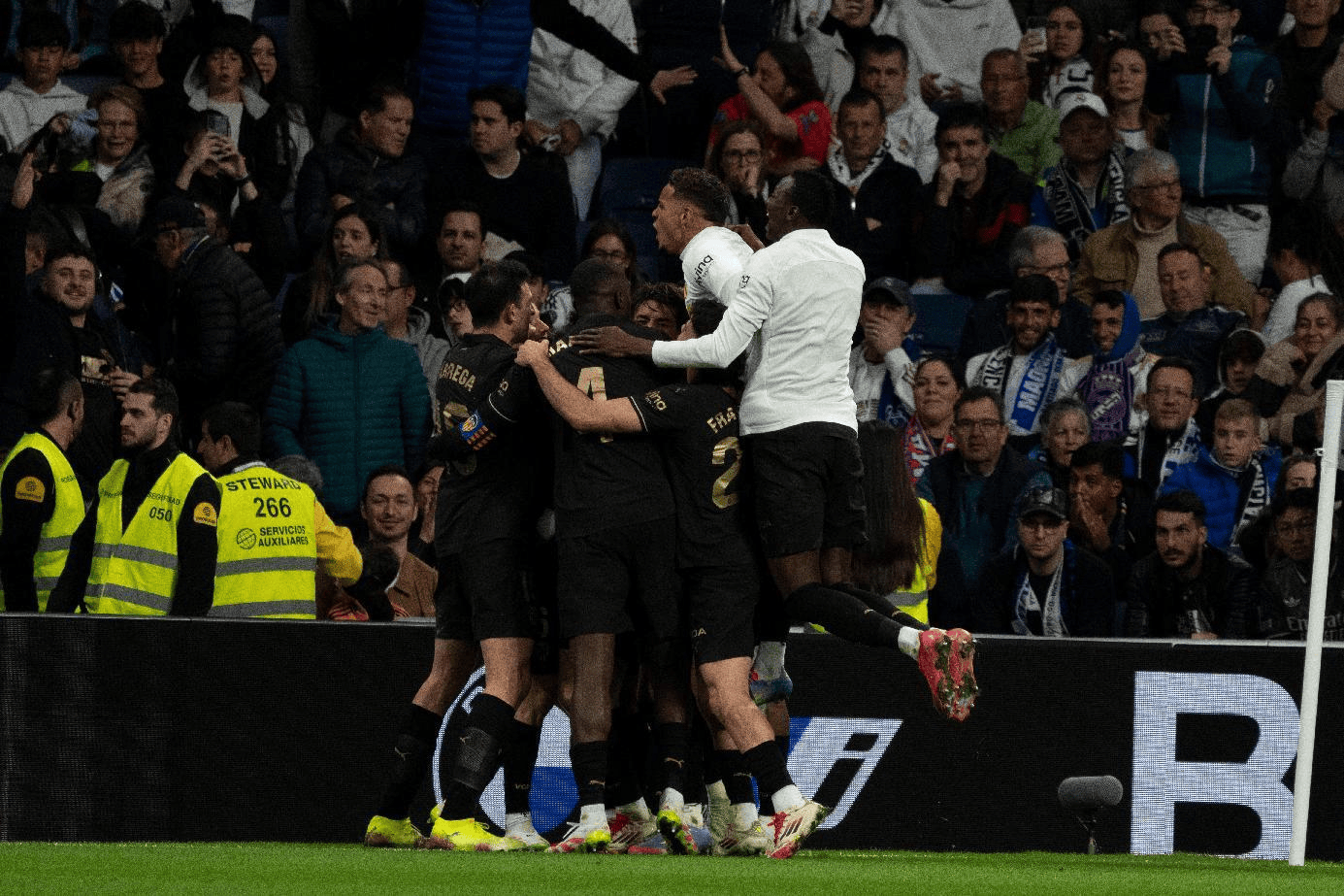 关于赫塔菲客场惊险战胜瓦伦西亚，终结连败的信息