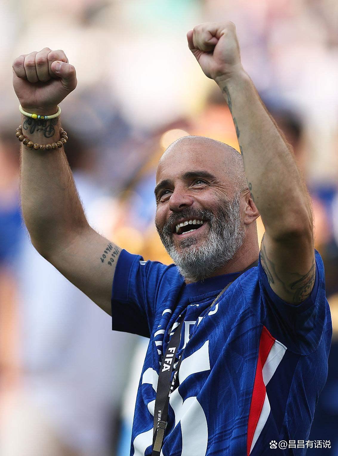 切尔西新帅接手，球迷期待新赛季表现！的简单介绍