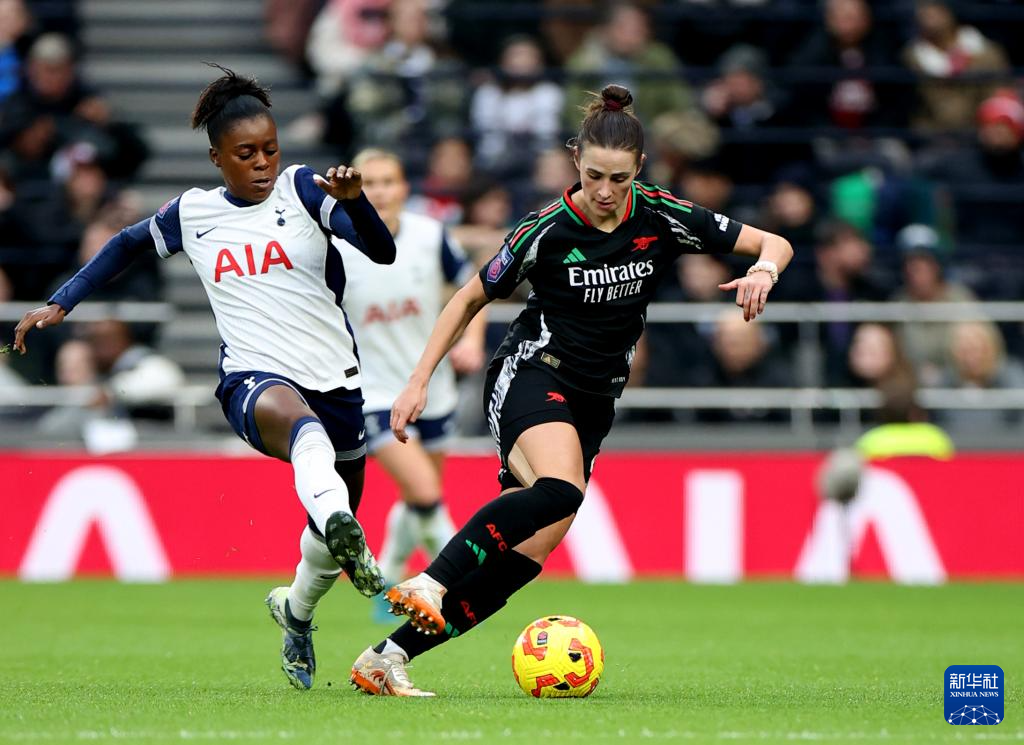 关于QPR风头无两，登顶英格兰足球顶级联赛的信息